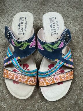 Spring Step L'Artiste Swan Slide Sandals.